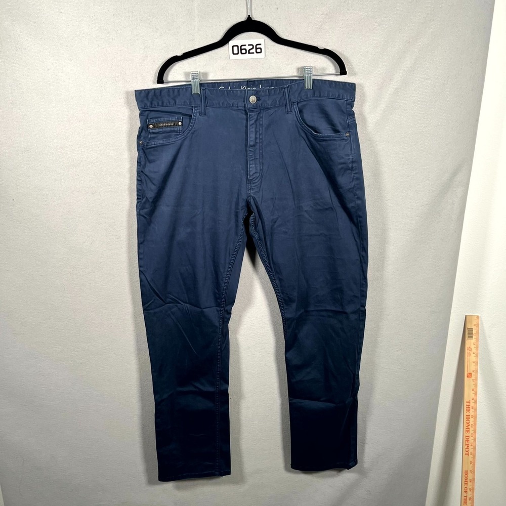 Calvin Klein Jeans Mens 36x30 Navy Blue Denim Flat Front Straight Leg Outdoor